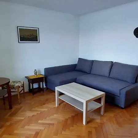 Kate Apartment